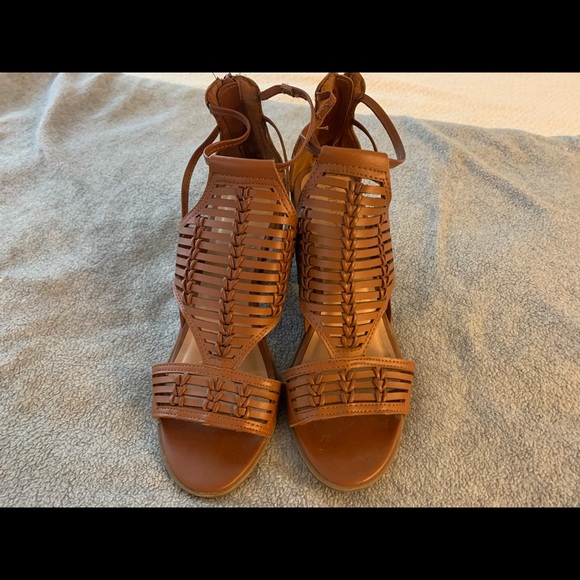 MERONA 9.5 SUMMER HEEL - Picture 2 of 5